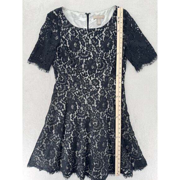 Banana Republic Black Lace Dress 8 Short Sleeve Fit Flare Knee Length Medium - Picture 7 of 10
